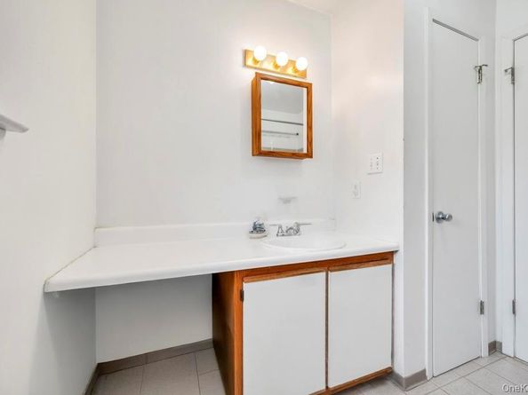 57 Macarthur Avenue, Brentwood NY 11717