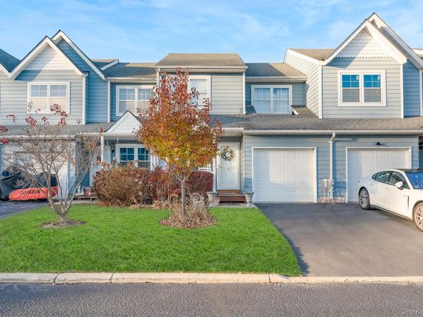 5 Northwood Boulevard, Central Islip NY 11722