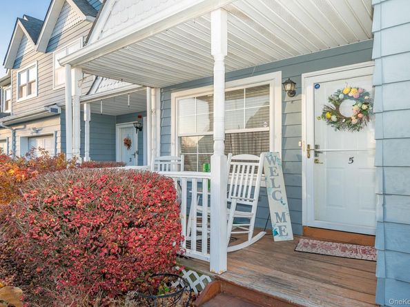 5 Northwood Boulevard, Central Islip NY 11722