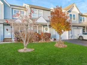 5 Northwood Boulevard, Central Islip NY 11722