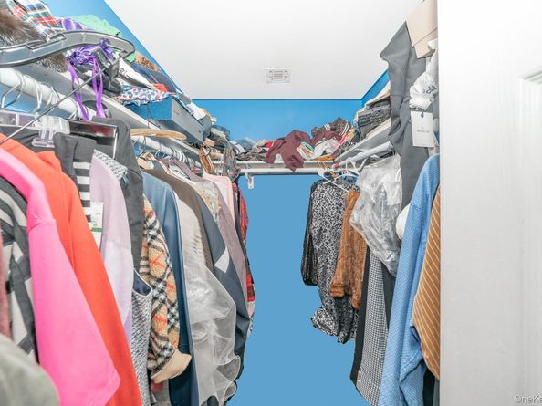 5 Northwood Boulevard, Central Islip NY 11722