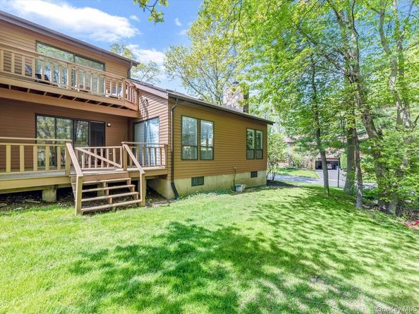 54 Harvard Road 54, Manhasset NY 11030