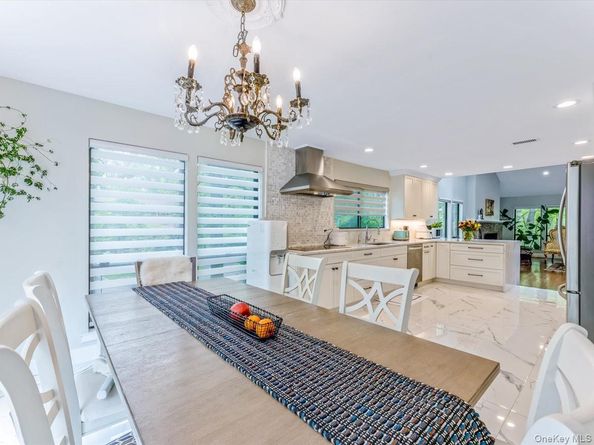 54 Harvard Road 54, Manhasset NY 11030