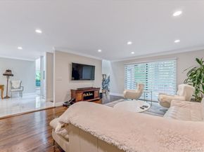 54 Harvard Road 54, Manhasset NY 11030