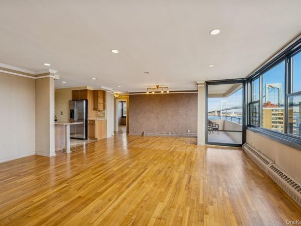 166-26 Powells Cove Boulevard 9A, Beechhurst NY 11357