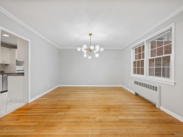 48 Lawrence Park Crescent 48, Bronxville NY 10708