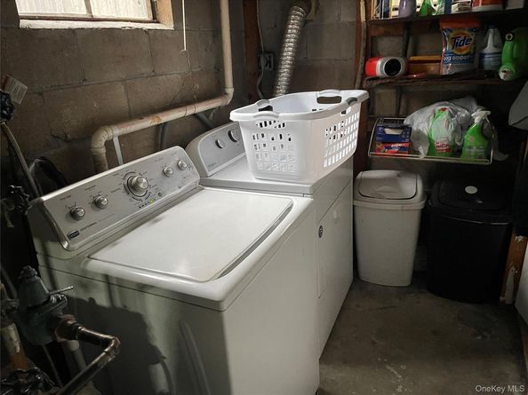 323 Grand Avenue, Lindenhurst NY 11757