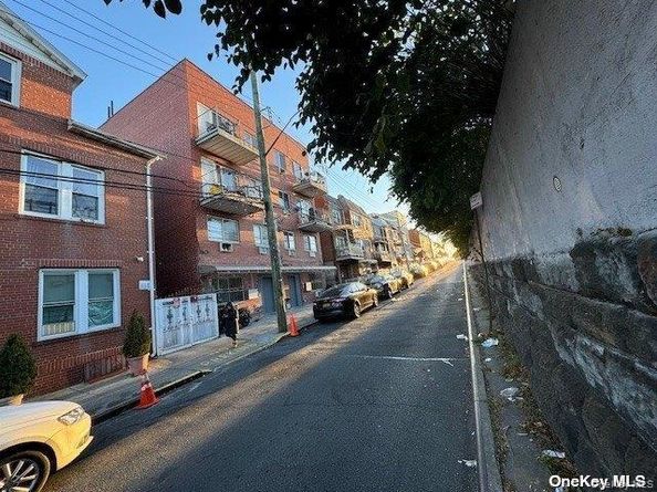 94-68 45 Avenue, Elmhurst NY 11373