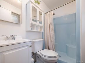 2400 Aldrich Lane, Laurel NY 11948