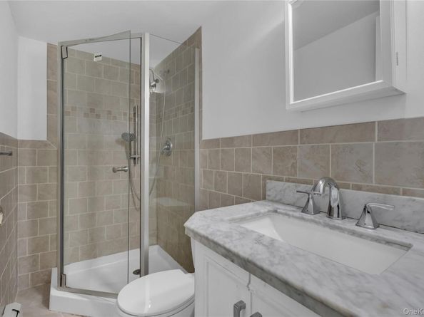 415 Pond Path, East Setauket NY 11733