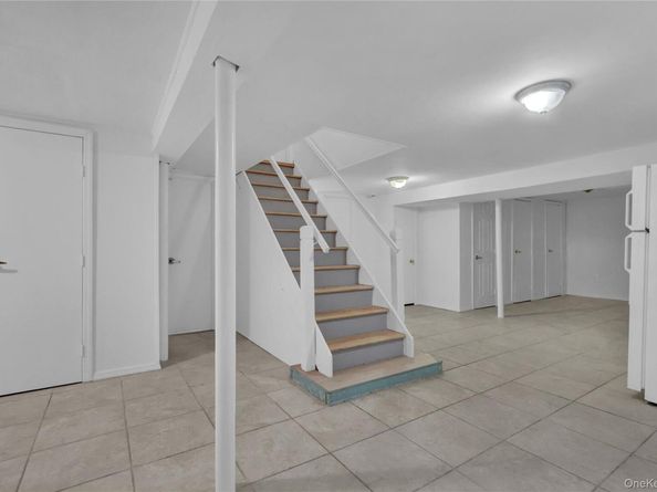 415 Pond Path, East Setauket NY 11733