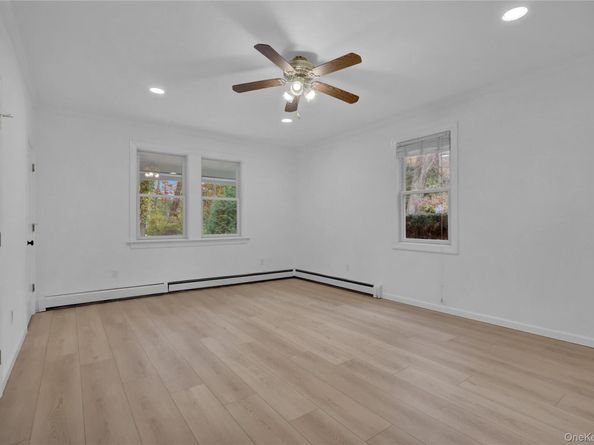 415 Pond Path, East Setauket NY 11733