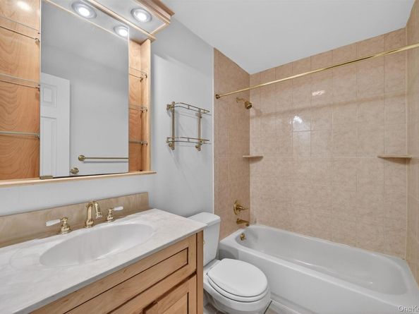 7 Briarcliff Drive S 13, Ossining NY 10562