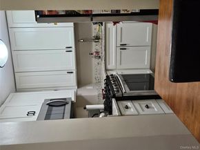 100 S Ocean Avenue S 3U, Freeport NY 11520