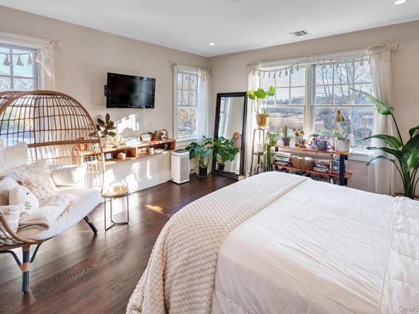 17 Maple Avenue, East Moriches NY 11940