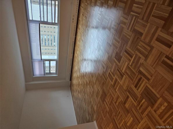 7 N Fordham Hill Oval 12G, Bronx NY 10468