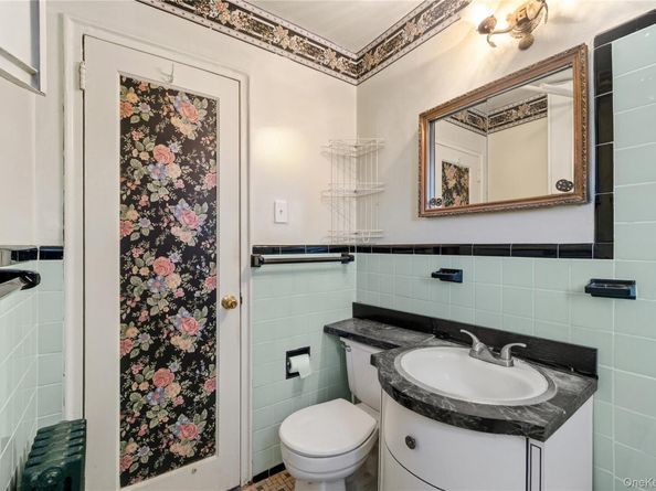 220-47 73rd Avenue Upper, Bayside NY 11364