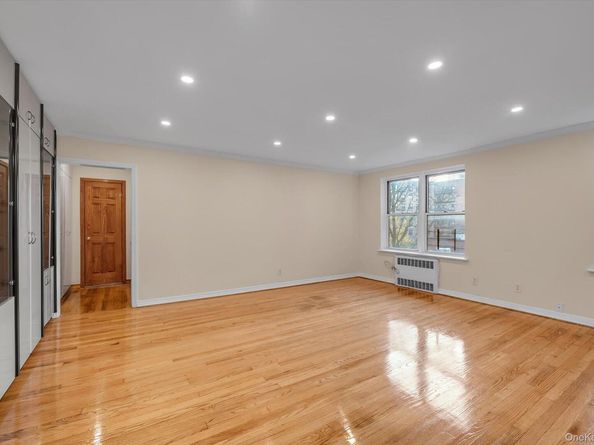 65-35 Yellowsone Blvd 4G, Forest Hills NY 11375