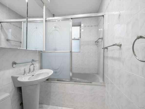 65-35 Yellowsone Blvd 4G, Forest Hills NY 11375