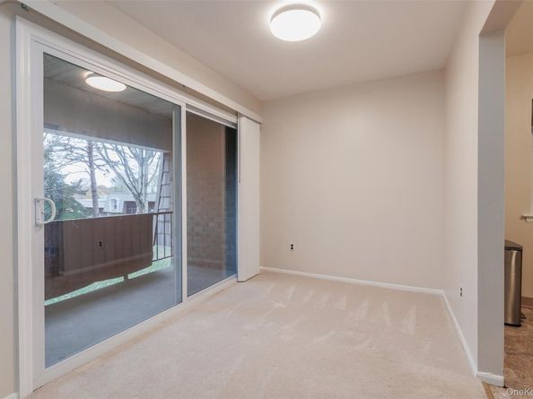 655 Middle Country Road 5C2, Coram NY 11727