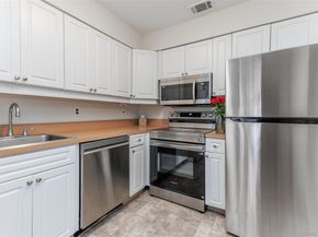 655 Middle Country Road 5C2, Coram NY 11727