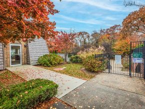 655 Middle Country Road 5C2, Coram NY 11727