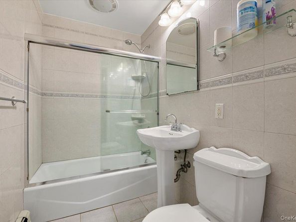 126 Swan Lane, Levittown NY 11756