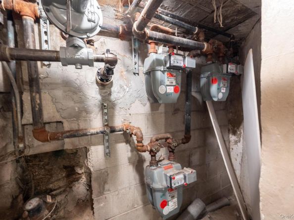 679 Van Nest Avenue, Bronx NY 10462