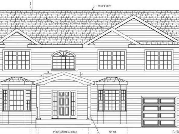 24 Patricia Lane, Syosset NY 11791