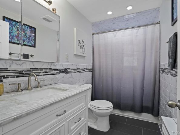 48 Gotham Avenue, Brooklyn NY 11229