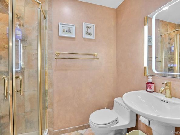 242-25A Oak Park Drive, Douglaston NY 11362