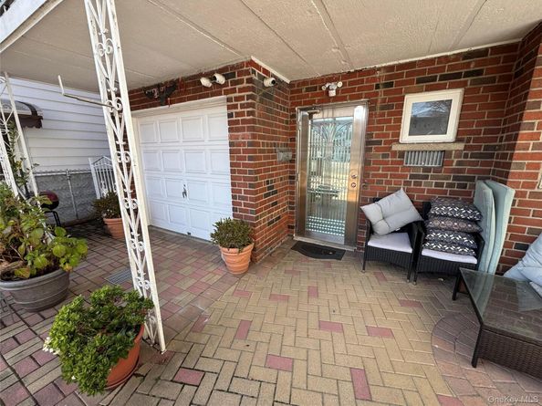 2877 Waterbury Avenue, Bronx NY 10461