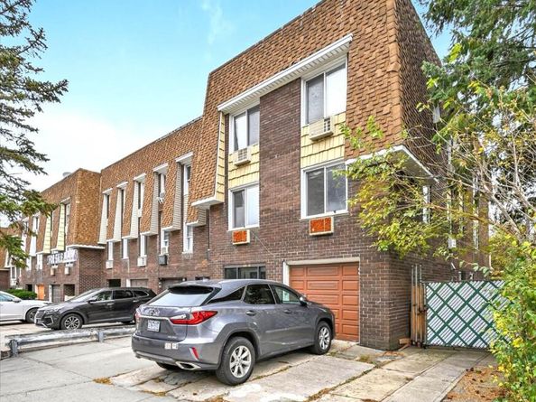 210-18 23rd Avenue, Bayside NY 11360