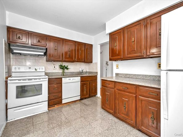 210-18 23rd Avenue, Bayside NY 11360