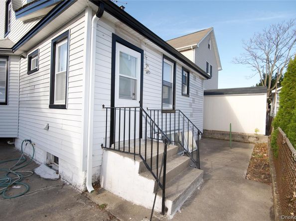 60 Gotham Avenue, Elmont NY 11003