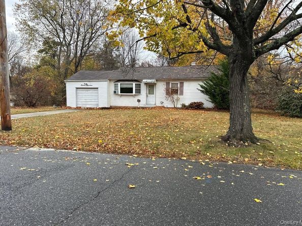 1119 Nugent Avenue, Bay Shore NY 11706