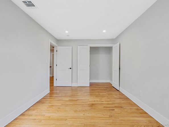 64 Hedgerow Lane, Jericho NY 11753