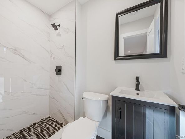 64 Hedgerow Lane, Jericho NY 11753