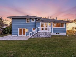 64 Hedgerow Lane, Jericho NY 11753