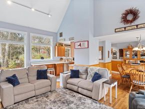 107 Spinney Road, East Quogue NY 11942