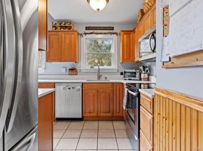 107 Spinney Road, East Quogue NY 11942