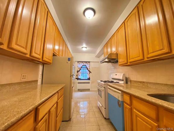 7915 35th Avenue 3C, Jackson Heights NY 11372