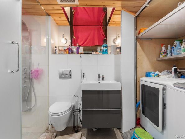 61-06 60th Drive, Maspeth NY 11378