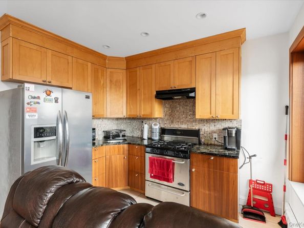 61-06 60th Drive, Maspeth NY 11378