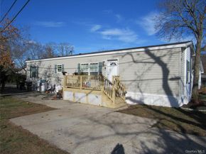 1964-109 River Road, Calverton NY 11933