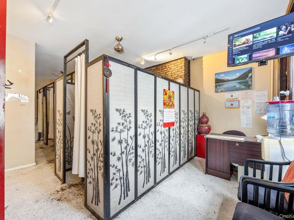 188 N 8th St Street, Brooklyn NY 11211