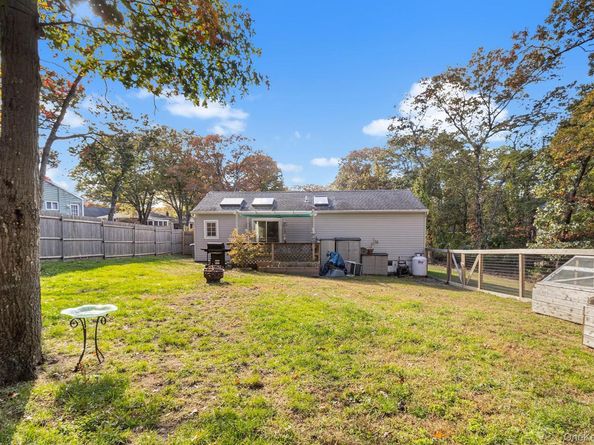 55 Newcomb Trail, Ridge NY 11961