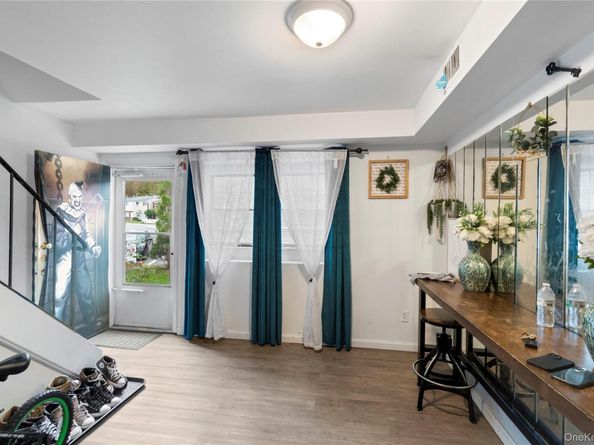 231 Hill Rise, Calverton NY 11933