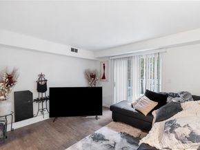 231 Hill Rise, Calverton NY 11933