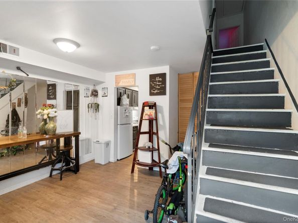 231 Hill Rise, Calverton NY 11933